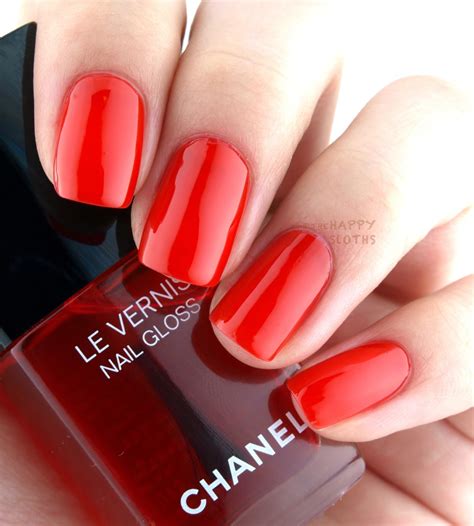 Chanel Le Vernis Nail Gloss 